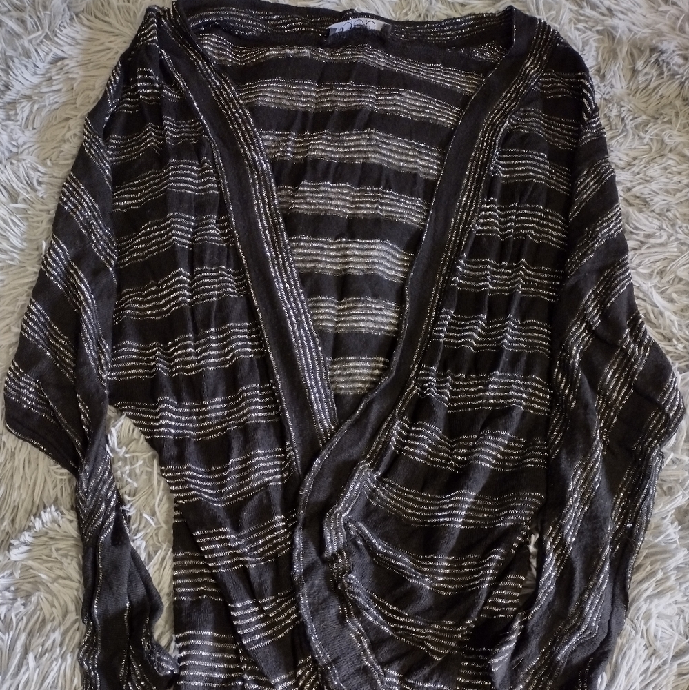 Deb Sweater - Picture 2 of 2